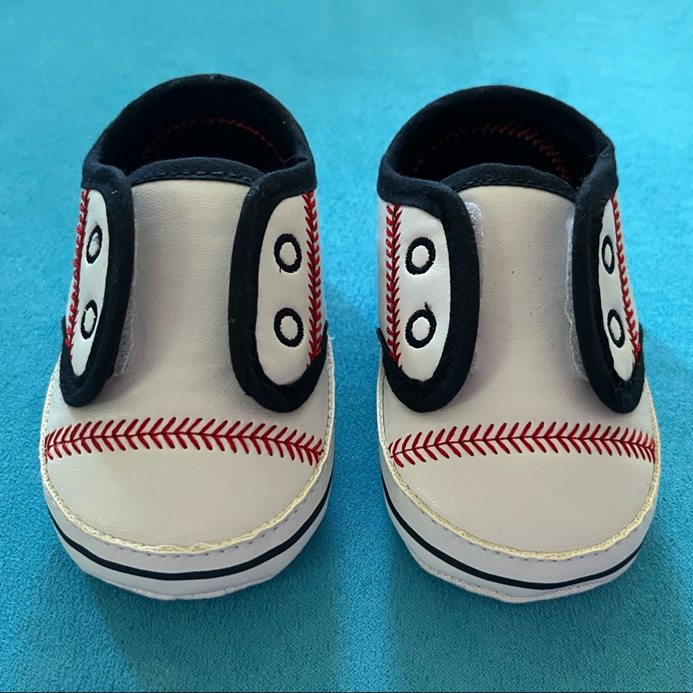 Rising Star Velcro Baseball Shoes | 3-6 months